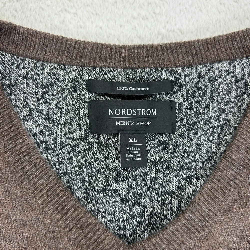 Nordstrom Sweater Mens XL Brown V-Neck Cashmere Knit Winterwear Outdoor Pullover